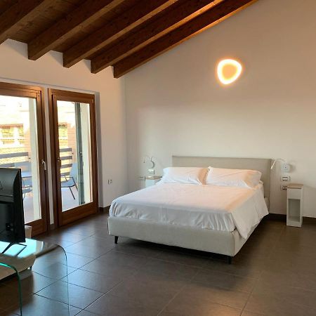 Bes Residence Bergamo Polaresco מראה חיצוני תמונה