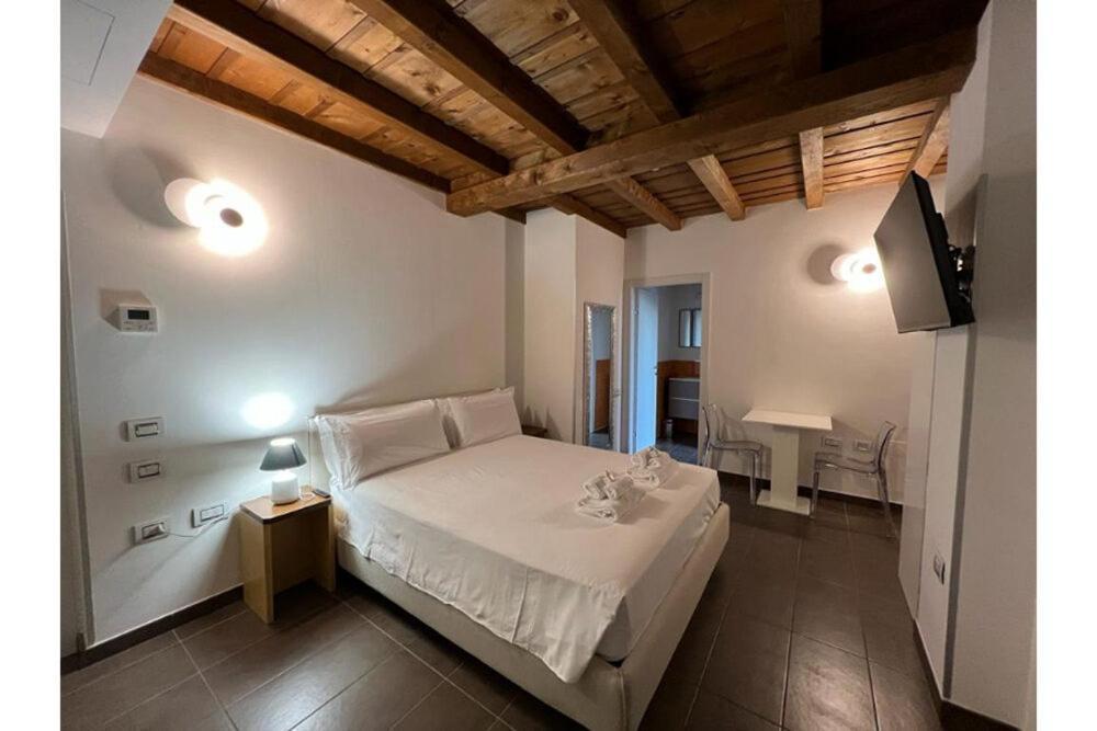 Bes Residence Bergamo Polaresco מראה חיצוני תמונה